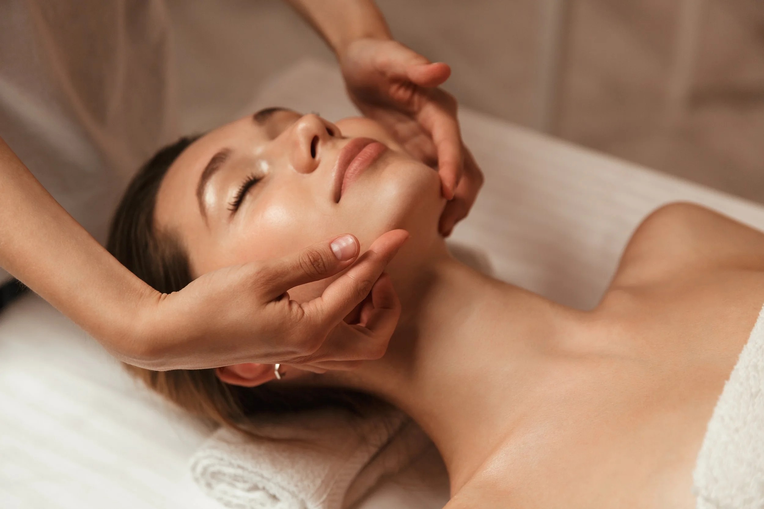 5280 Reset Facial